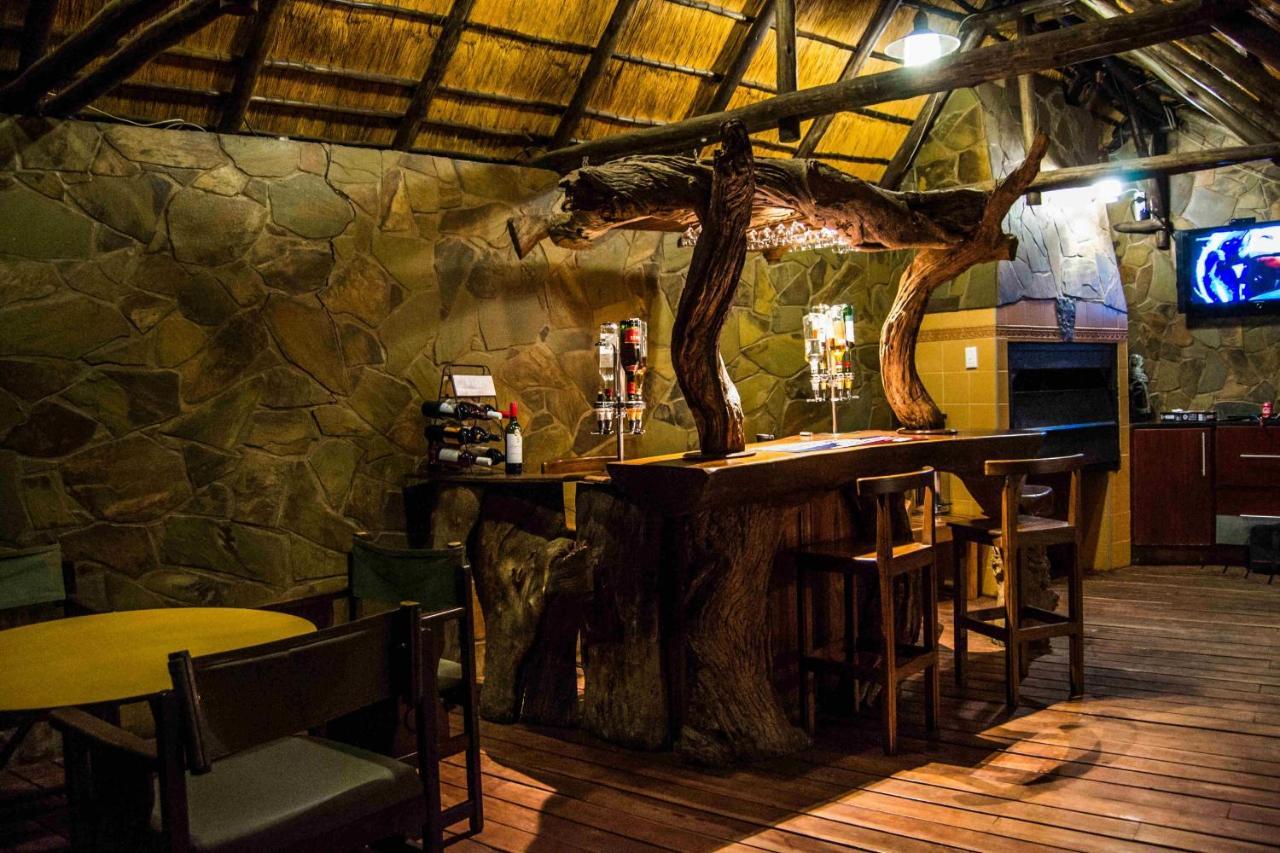 Aps Guesthouse Виндхук Экстерьер фото